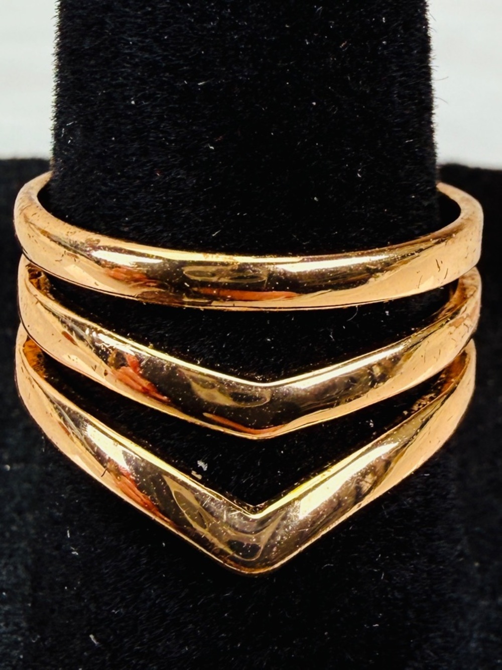 Goldtone Triple V Shaped Band Chevron Design Minimalist sz 7 Ring